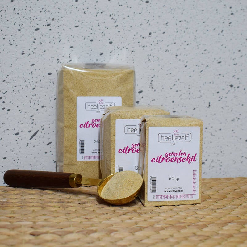 Gedroogd fruit, gemalen citroenschil, kokosrasp, kokoschips