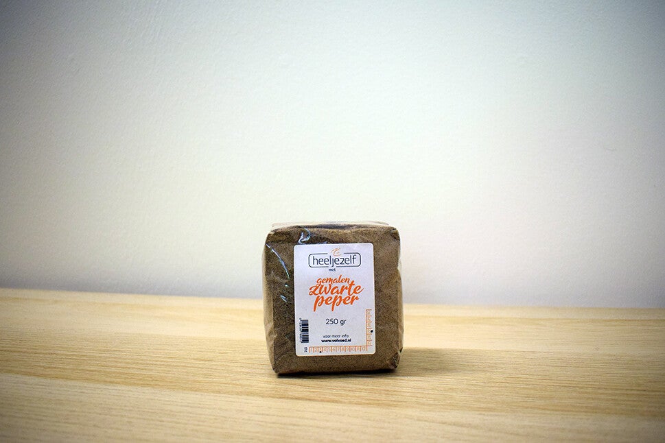 Zwarte peper gemalen