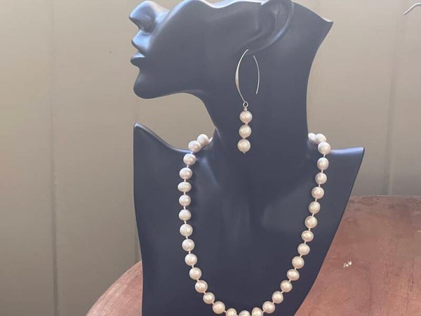 Classic Freshwater Pearl necklace