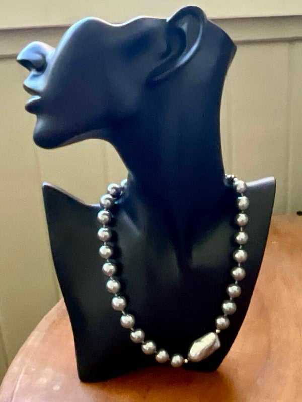 Choker 12mm Grey with Baroque inset