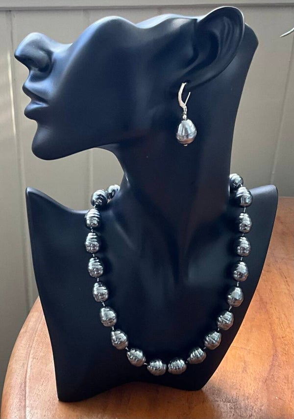 Baroque shell Pearl : Metallic Dark Grey