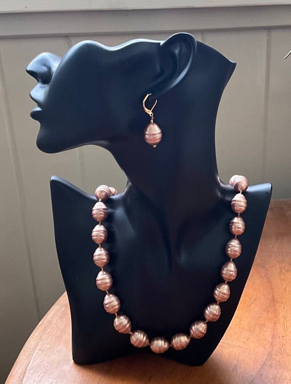 Baroque Shell Pearl: Rust