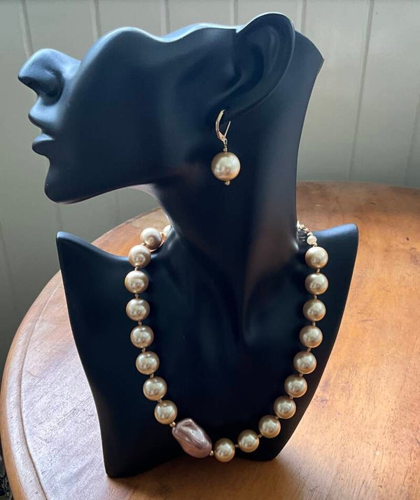 14mm Champagne Shell Pearl with Baroque inset