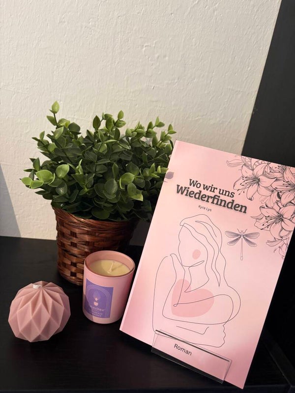 Signiertes Softcover: Wo wir uns wiederfinden inkl. Charakterkarten