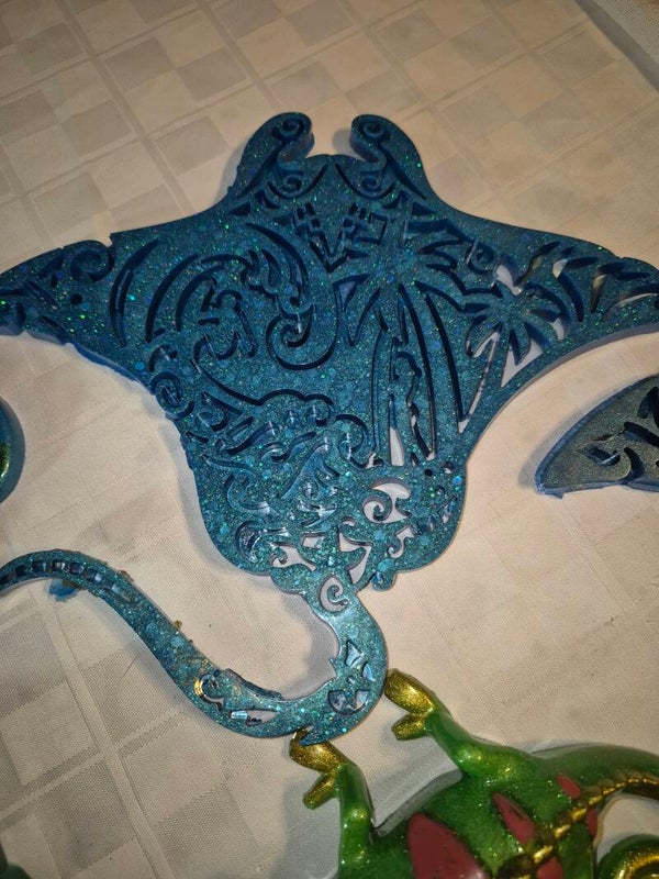 Manta ray wall hanging