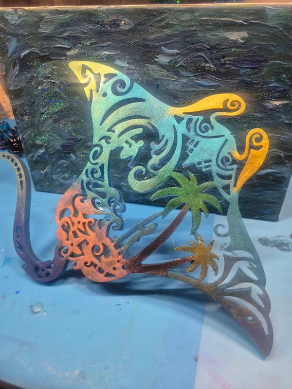 Stunning manta ray wall hanging