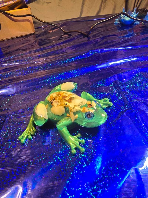 Adorable frogs