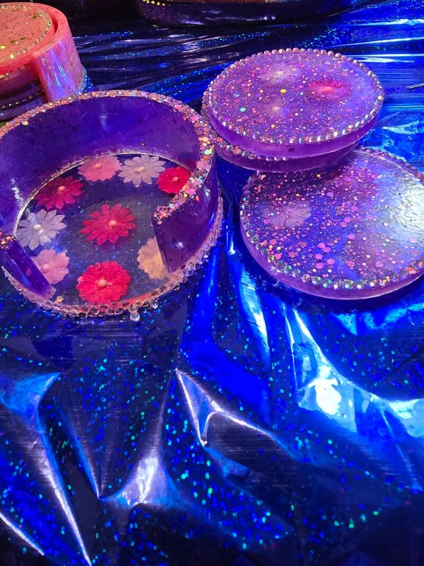 Coaster sets with holder