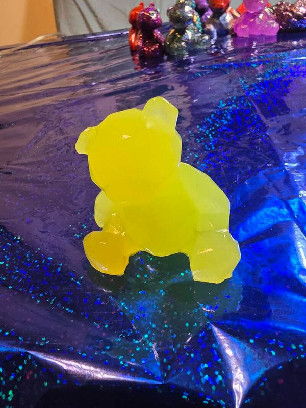 Small bear figurines