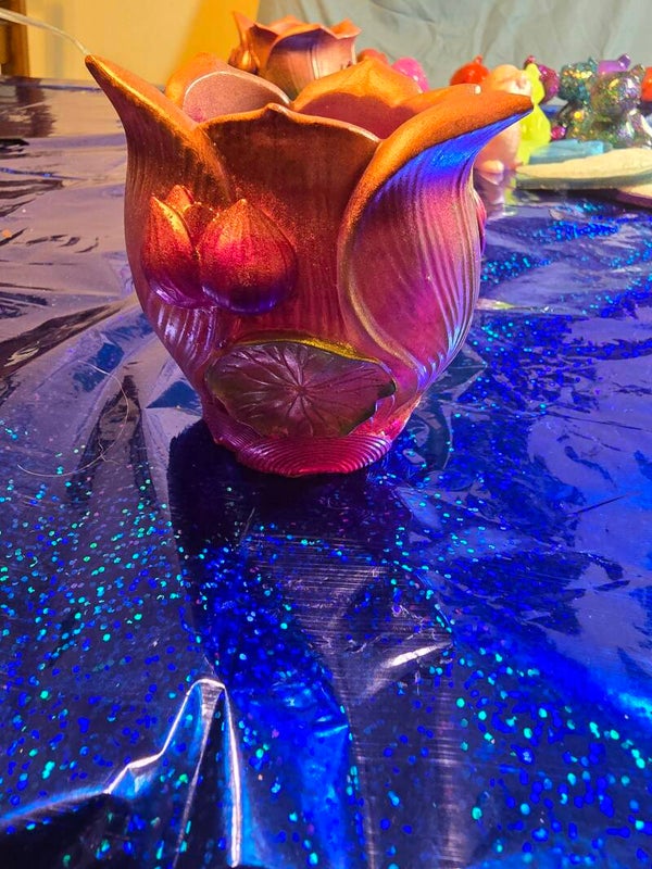 Tulip planter