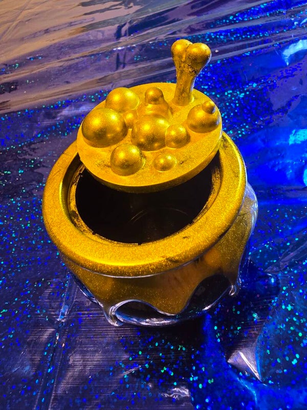 Halloween cauldron
