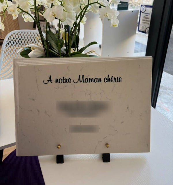 Exemple de plaque personnalisable