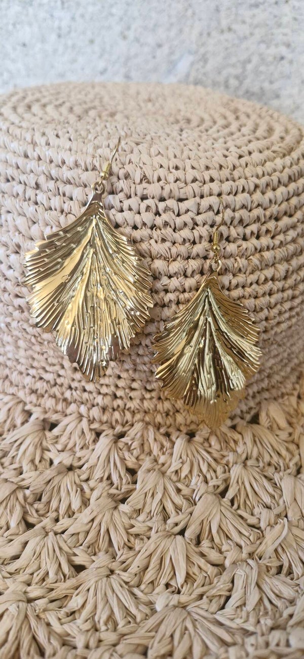 Boucles d’oreilles feuilles dorées – Éclat naturel et raffiné