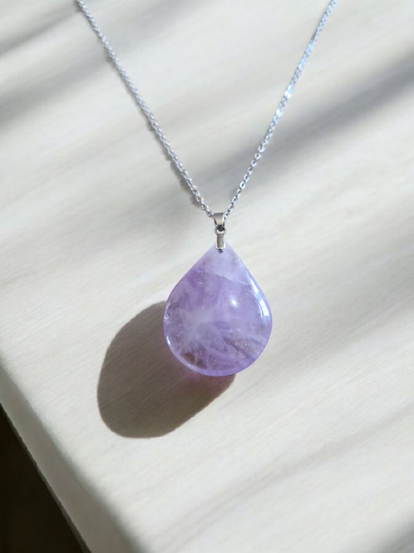 Collier en acier inoxydable et Améthyste