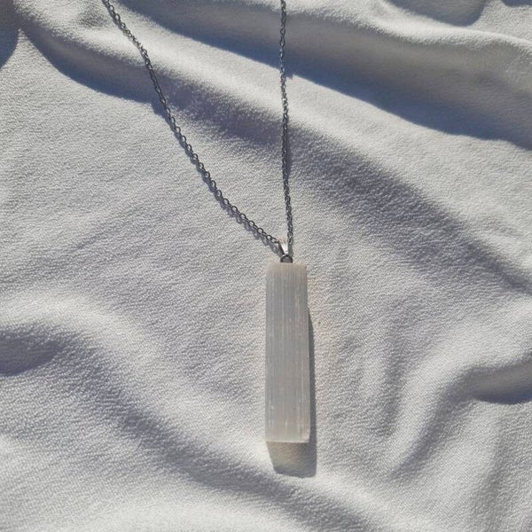 Collier en acier inoxydable et Sélénite