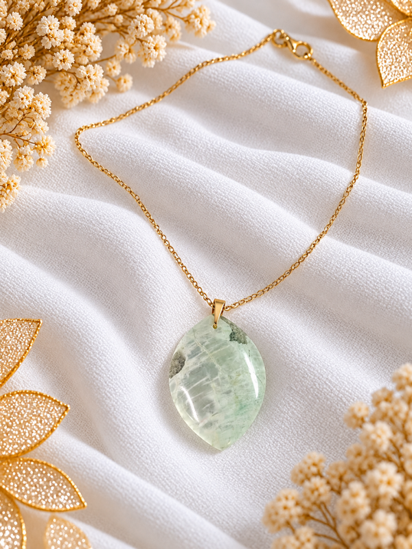 Collier Garniérite Joie - Acier Inox Doré (Pierre de Lune Verte)