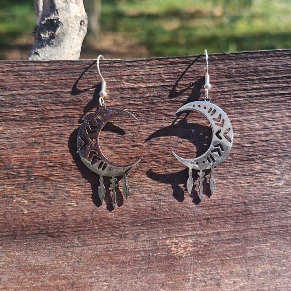 Boucles d’oreilles Lune & Symboles – Mystère et Féminité
