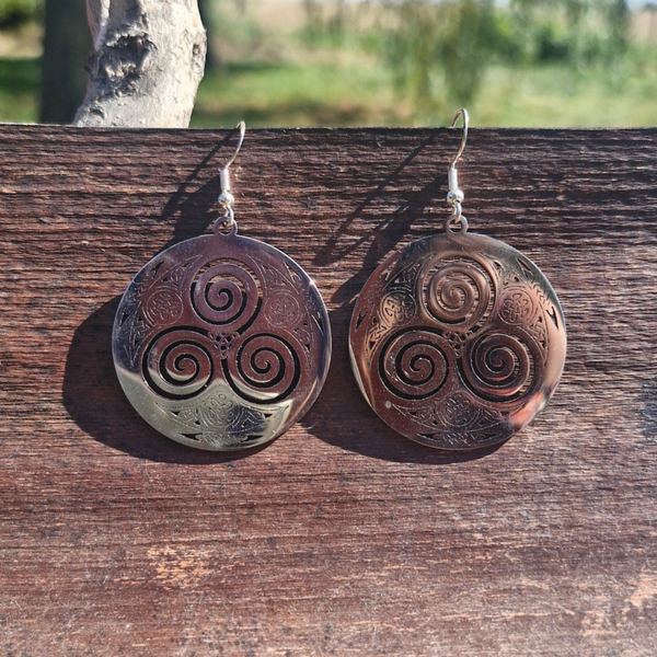 Boucles d’oreilles Triskel Argentées – Énergie Celtique & Harmonie