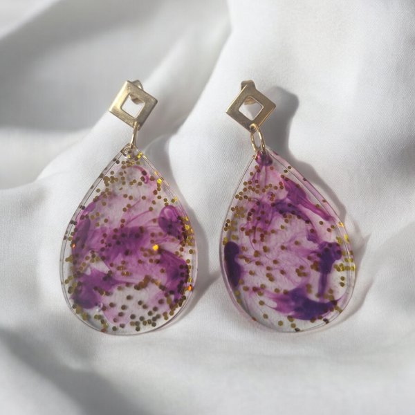 Boucles d’oreilles – Gouttes violettes & paillettes dorées