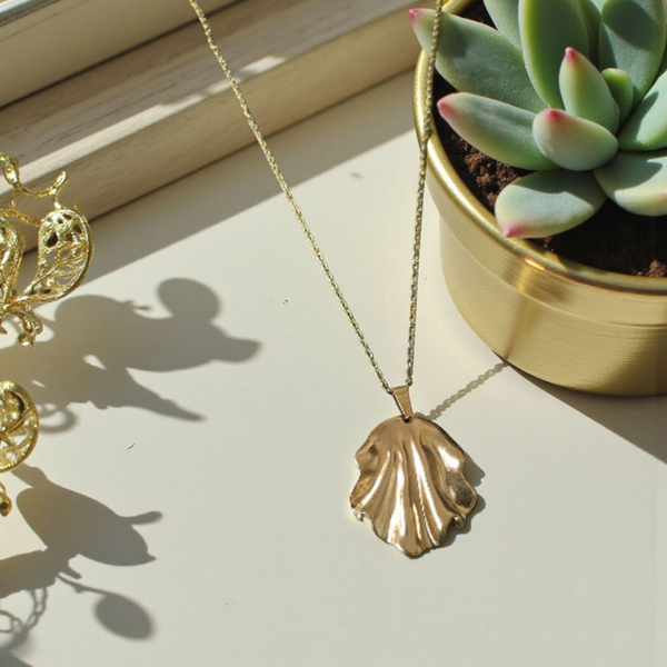 Collier Feuille Dorée