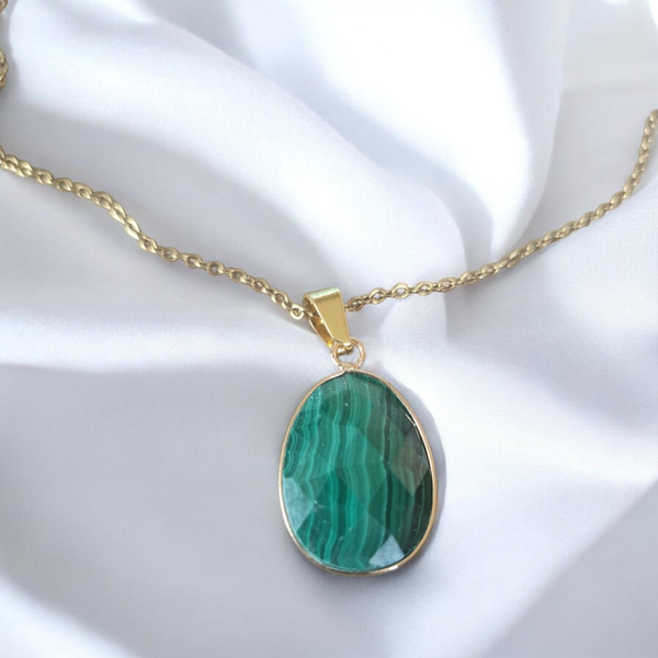 Collier Malachite Sertie – Acier Inoxydable Doré