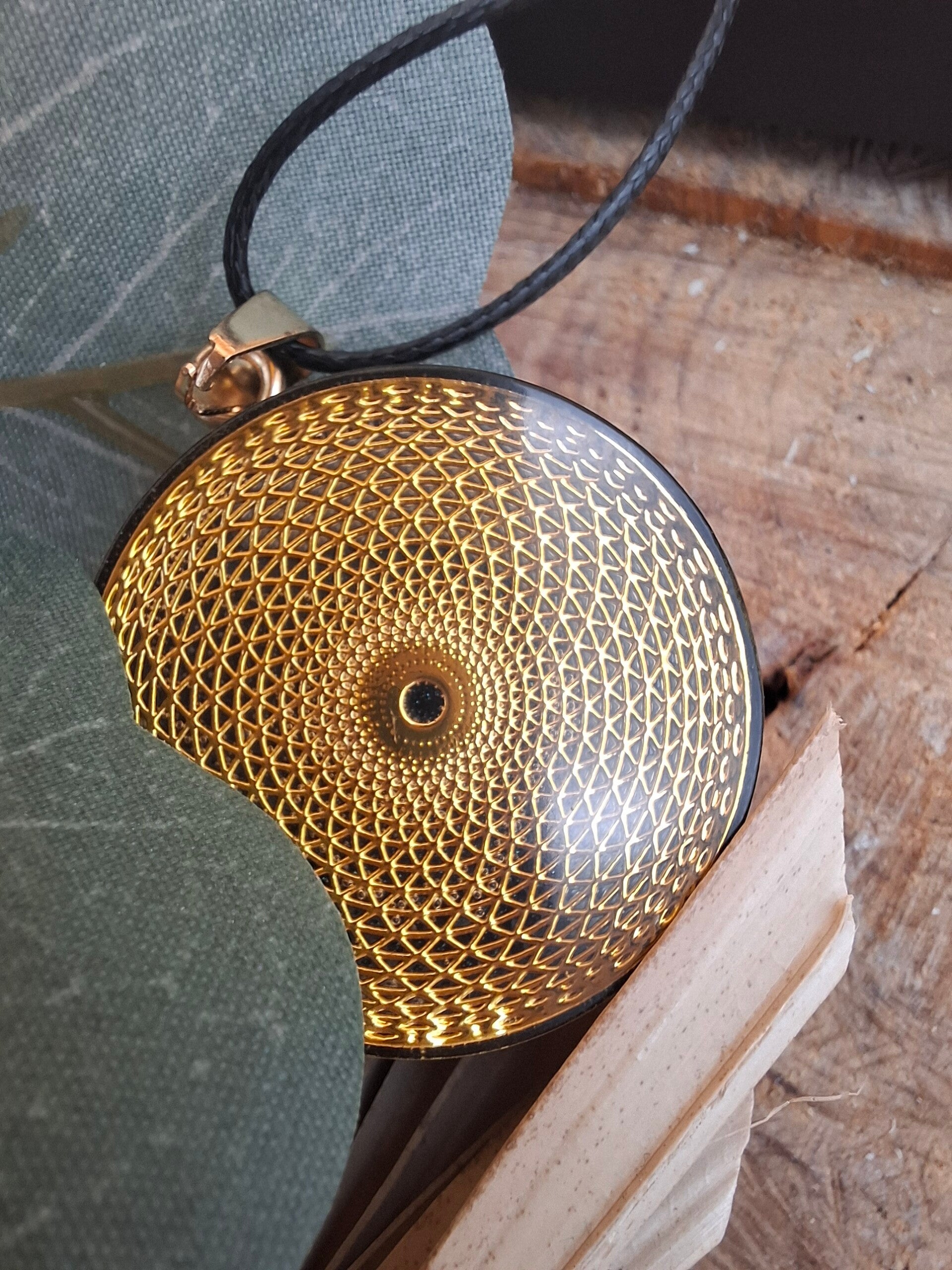 Orgonit Amulett Torus Yantra