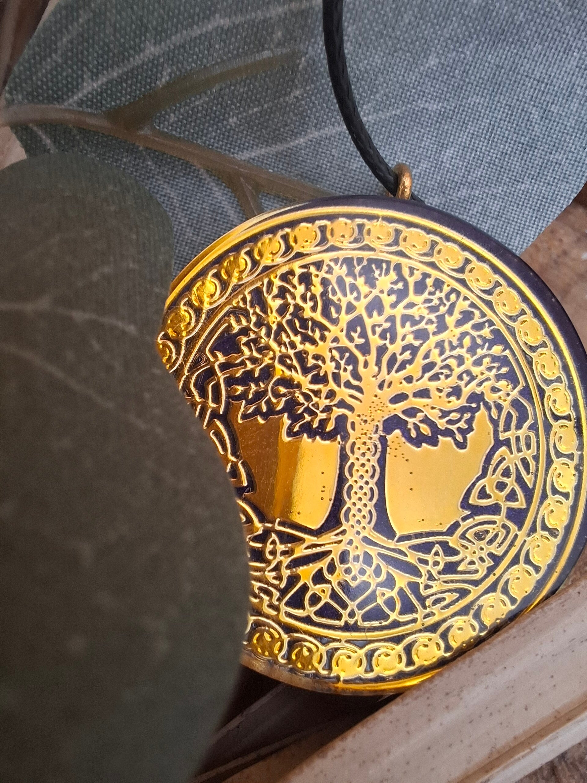 Orgonit Amulett Baum des Lebens komplett gold