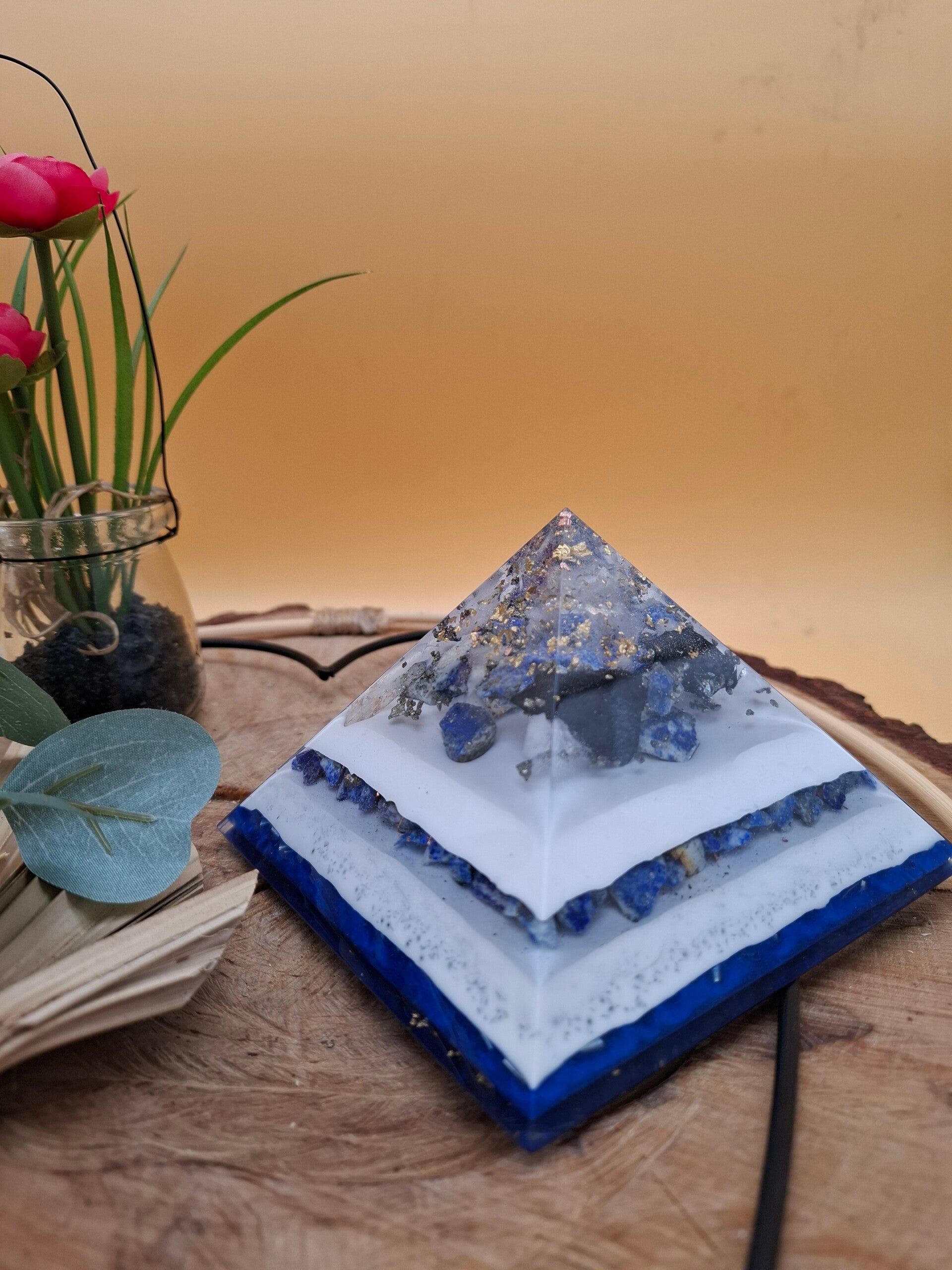 Orgonit Pyramide Lapislazuli