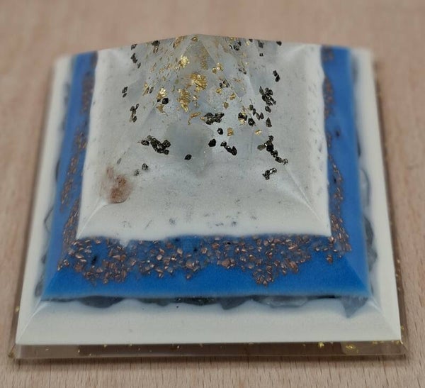 Orgonit Pyramide Aquamarin