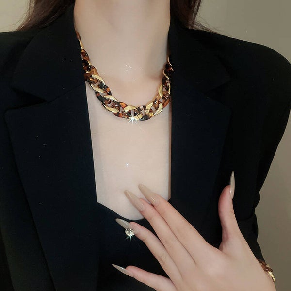 Collier "Nox" doré écaille