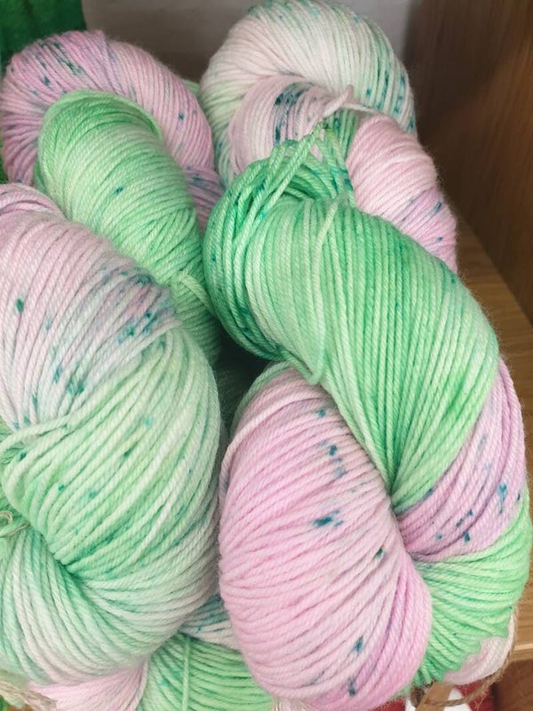 Hand dyed socks yarn Herb Robert
