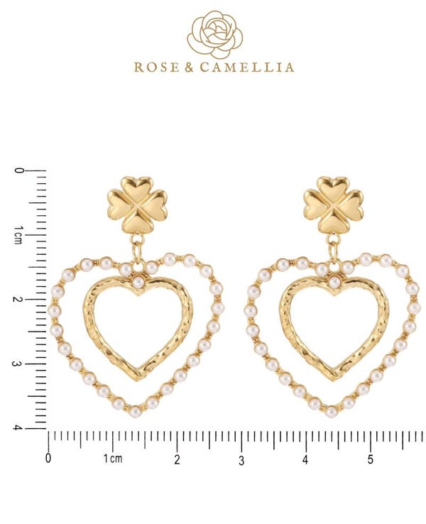 Earing pearl heart