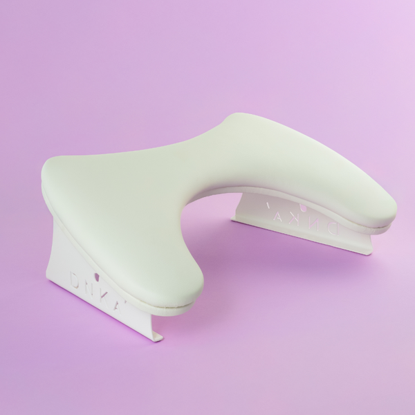 Aatomical Armrest For Manicure White