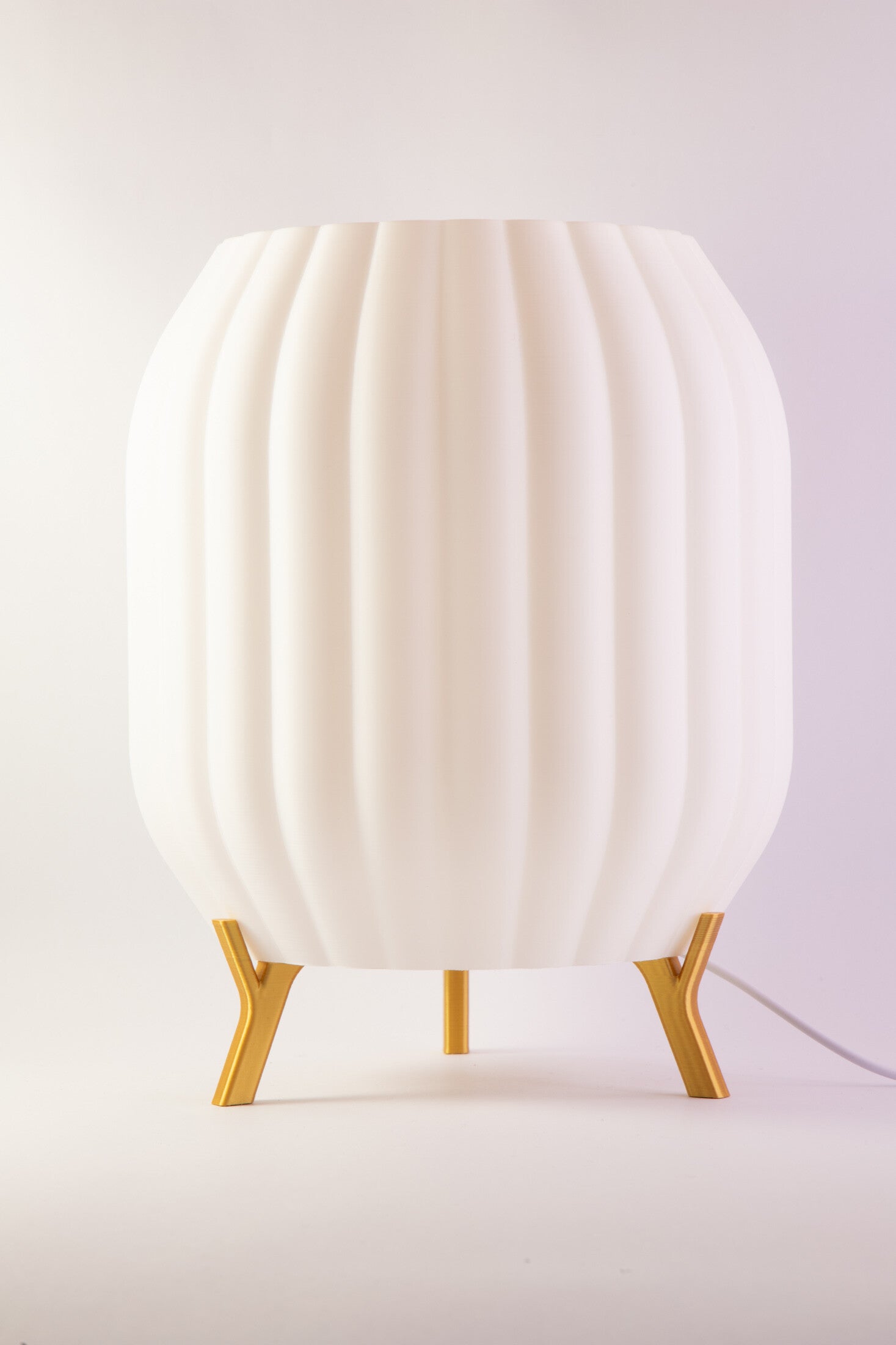 Sovia – Design tafellamp met keuze in stijl en aansluiting