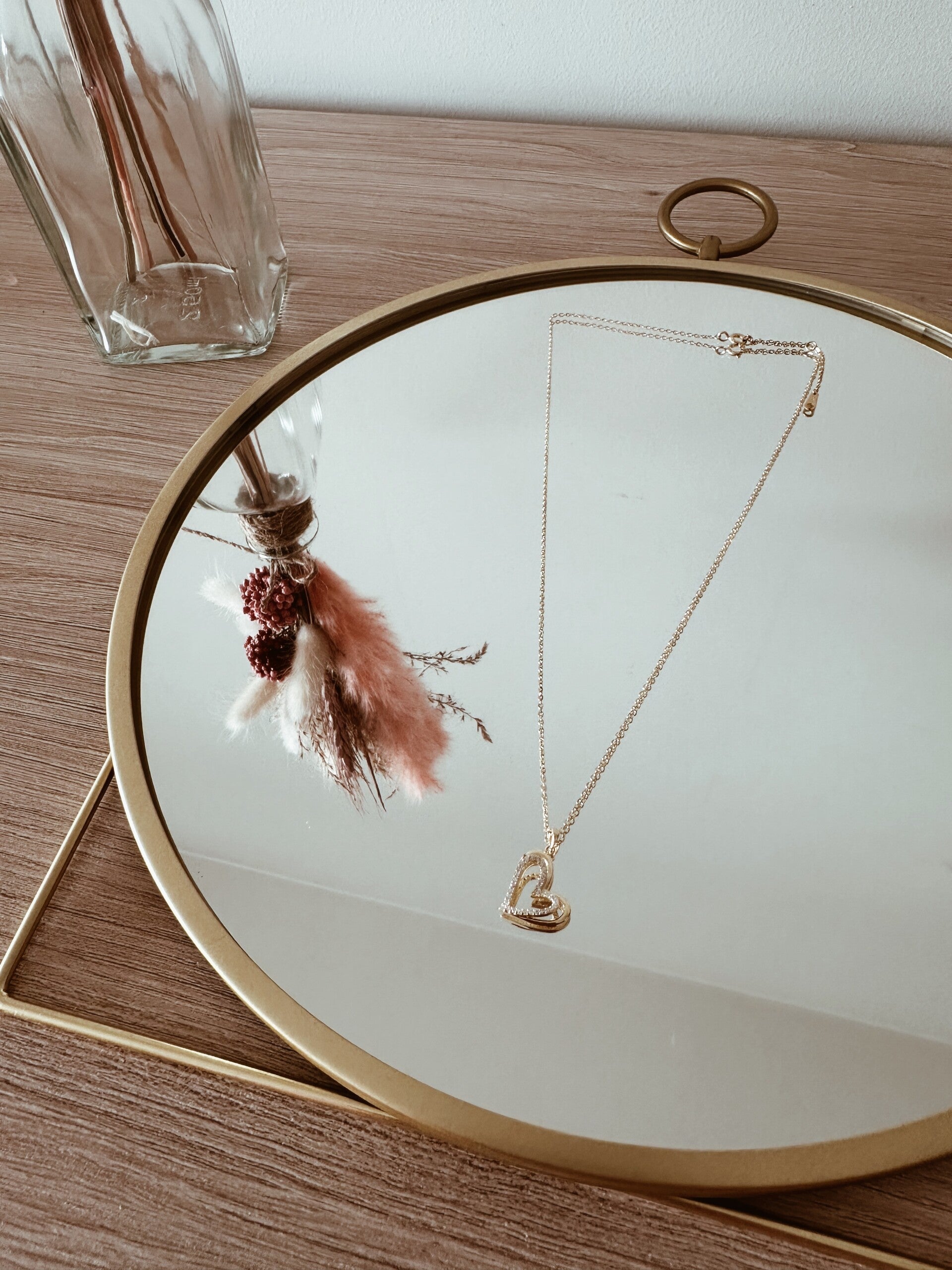 Ketting | overlappende hartjes met diamantjes - goud