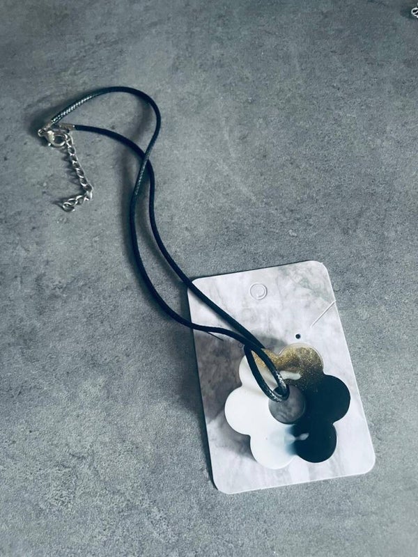 Collar