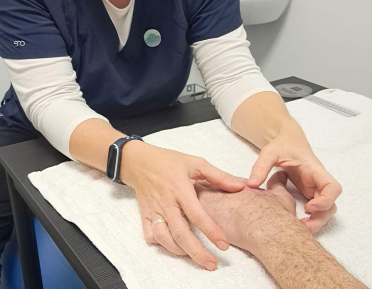 manual therapy for arthritis