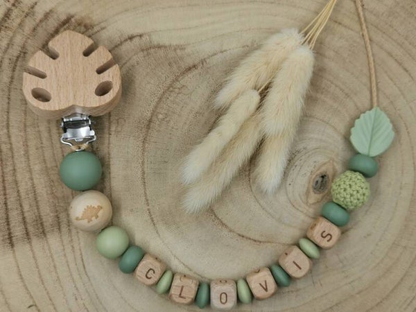 • Attache-tétine Classique Feuilles •