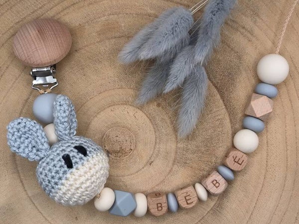 • Attache-tétine Ane en Crochet •