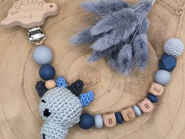 • Attache-tétine Dragon en Crochet •