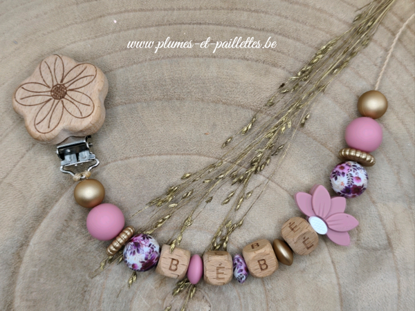 • Attache tétine Fleur de Lotus •