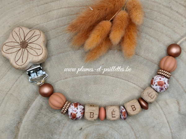 • Attache tétine avec Perles Spéciales Fleurs •