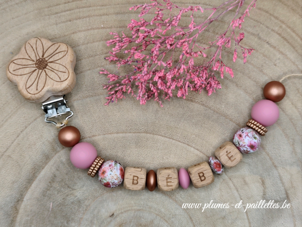 • Attache tétine avec Perles Spéciales Fleurs •
