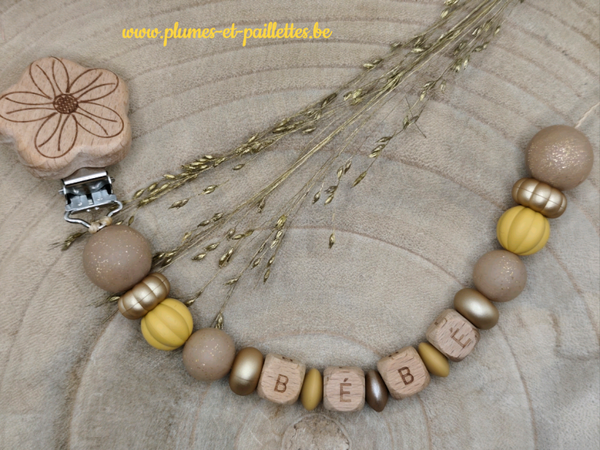 • Attache tétine avec Perles Spéciales Fleur •