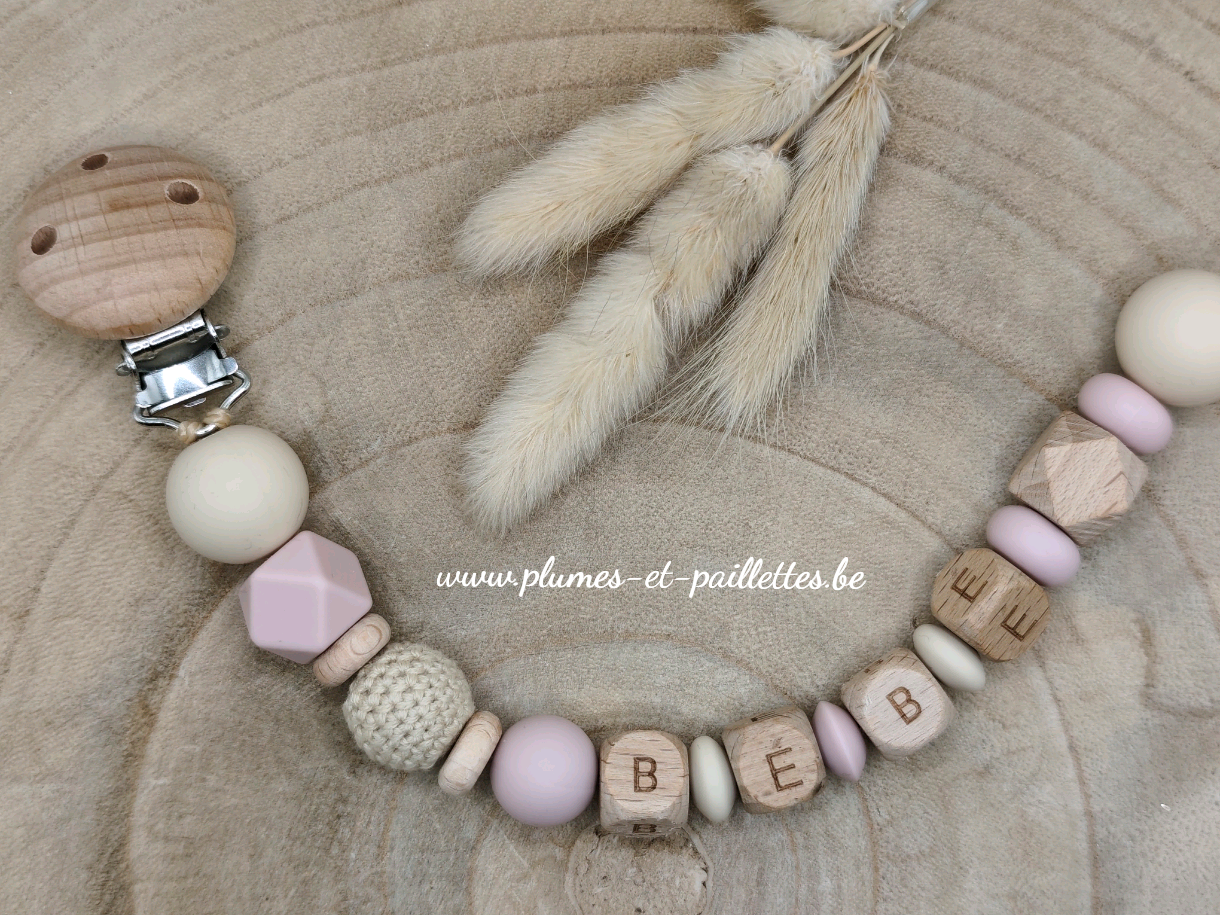 • Attache tétine Nordique •
