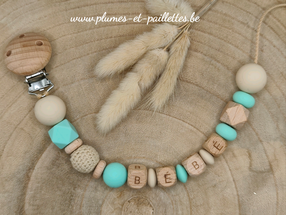 • Attache tétine Nordique •