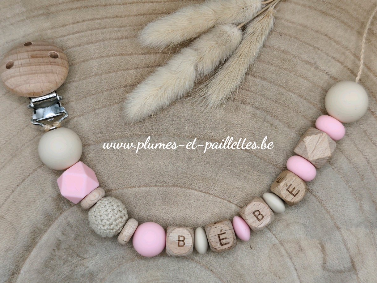 • Attache tétine Nordique •