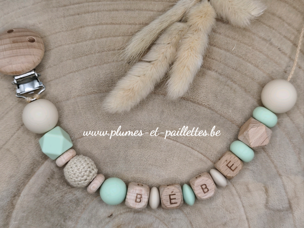 • Attache tétine Nordique •