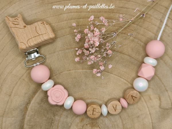 • Attache tétine avec Perles Spéciales Biche •