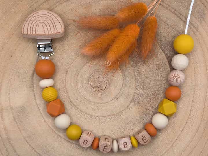 • Attache tétine Classique Arc-en-Ciel •